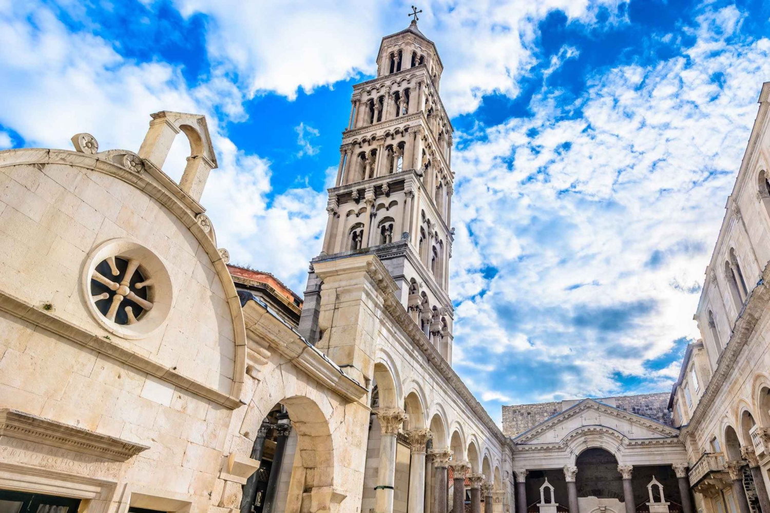 Discover The Old Town Split 1.5h walking Small group tour