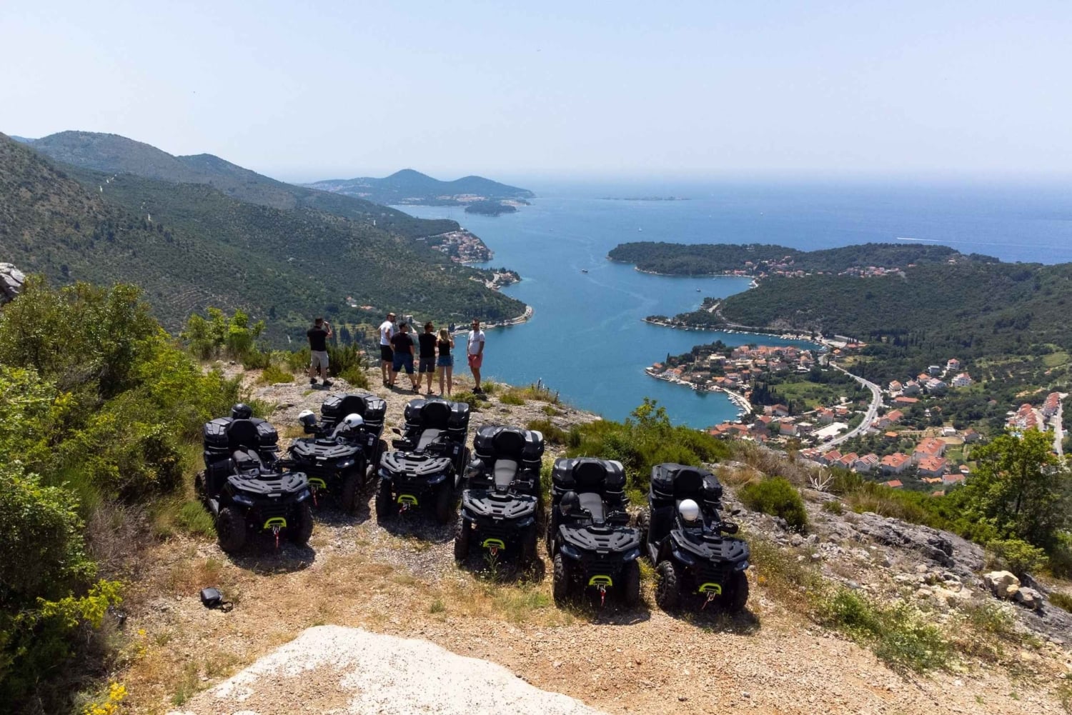 Dubrovnik: safari de 2 horas en quad por el campo con servicio de recogida