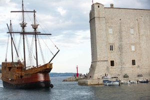 Dubrovnik: 2-Hour Panoramic Cruise & Historical Walking Tour