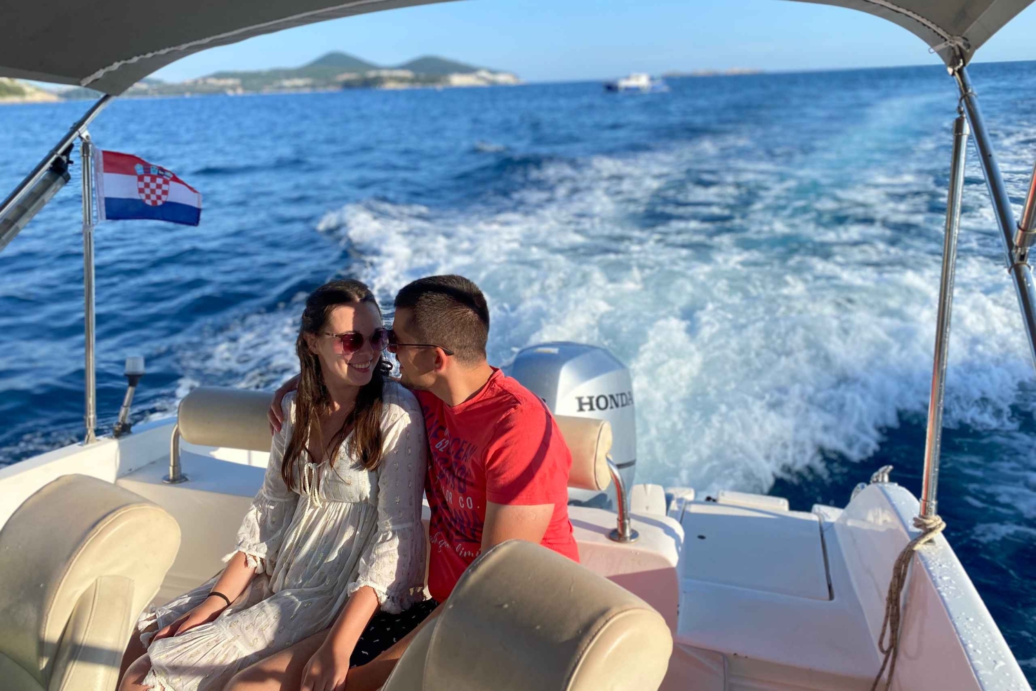 Dubrovnik: tour en barco privado por islas y cuevas con todo incluido