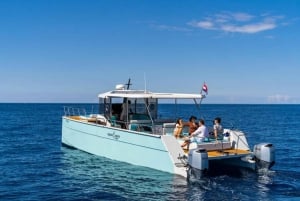 Dubrovnik: Katamarantur i den blå grotten med drinker og snorkling