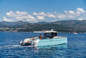 Dubrovnik: Katamarantur i den blå grotten med drinker og snorkling