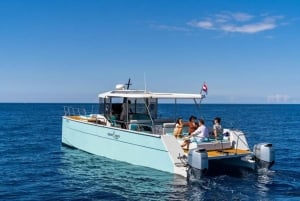 Dubrovnik: Katamarantur i den blå hule med drinks og snorkling