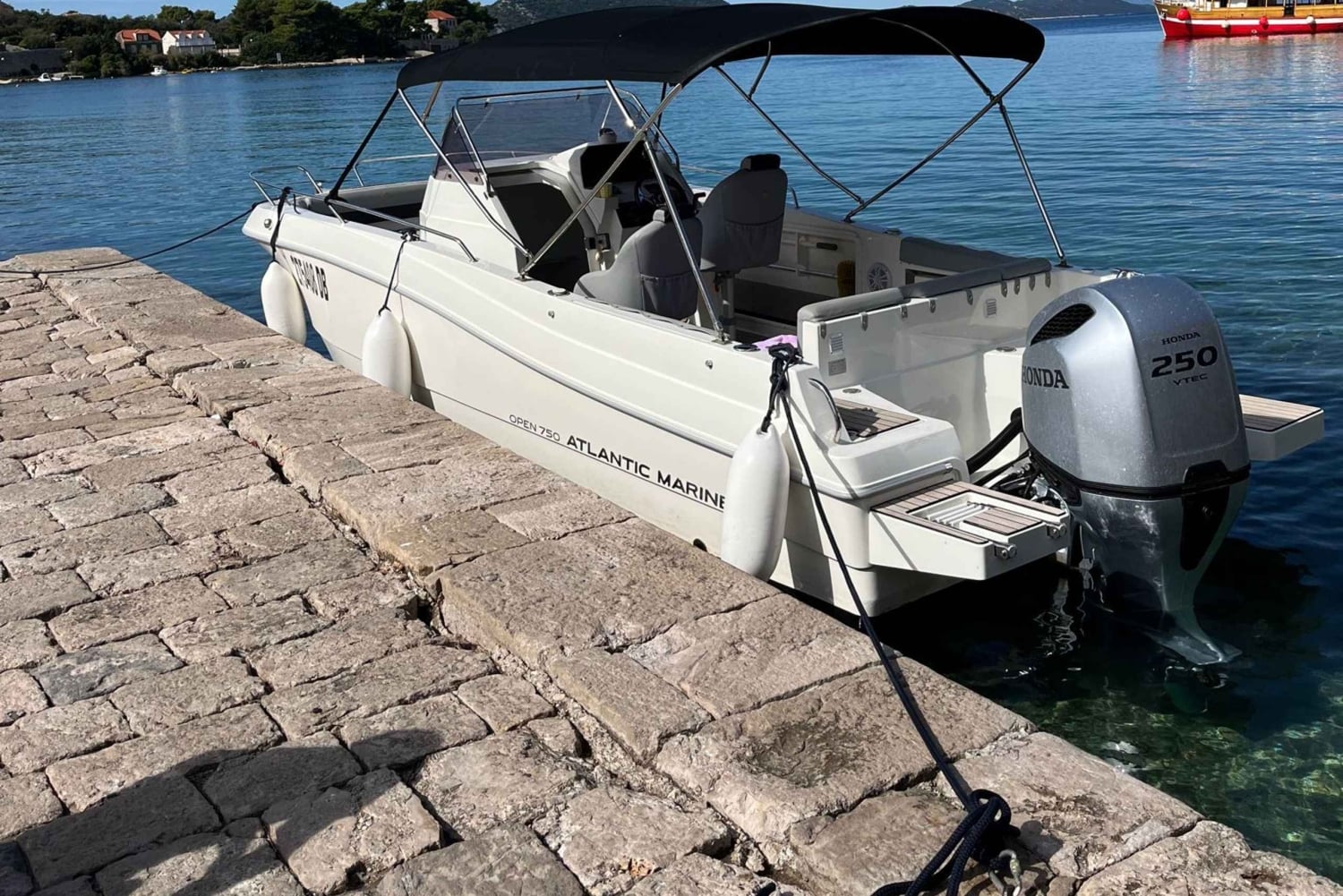 Dubrovnik: passeio de lancha pela Gruta Azul, Gruta Verde e Praia de Sunj