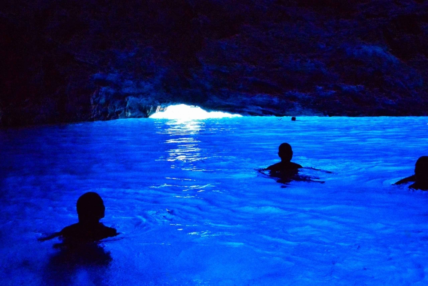 Dubrovnik: Blue & Green Caves Private Boat Tour with Drinks