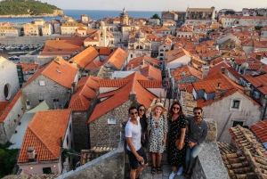 Dubrovnik: Kaupungin muurit ja vanhakaupunki 2 in 1 kävelykierros