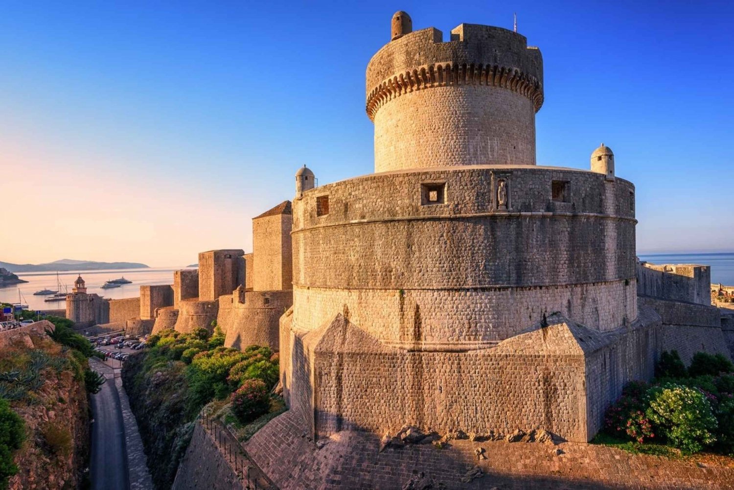 Excursão a pé pelas muralhas da cidade de Dubrovnik