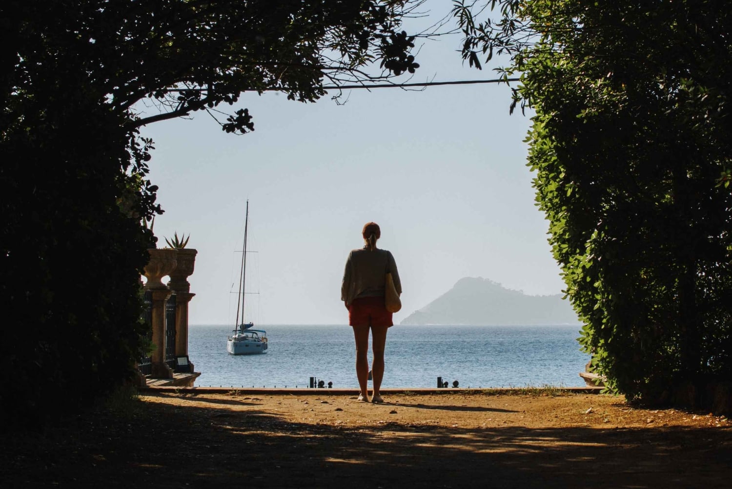 ドゥブロヴニク：エラフィティ諸島と洞窟プライベートスピードボートツアー