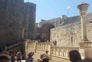 Från Split/Trogir: Guidad rundtur i Dubrovnik med stopp i Ston