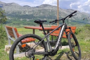 Passeio guiado privado de bicicleta elétrica em Dubrovnik