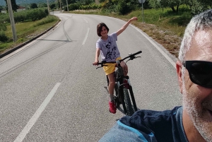 Passeio guiado privado de bicicleta elétrica em Dubrovnik