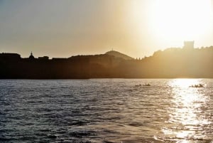 Dubrovnik: Guided Sunset Sea Kayaking with Snacks and Wine