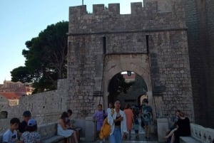 Dubrovnik: Historiallinen kiertoajelu Game of Thronesin yksityiskohdilla