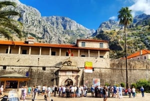 Dubrovnik: Escursione di un giorno a Kotor, Perast, Sveti Stefan e Budva