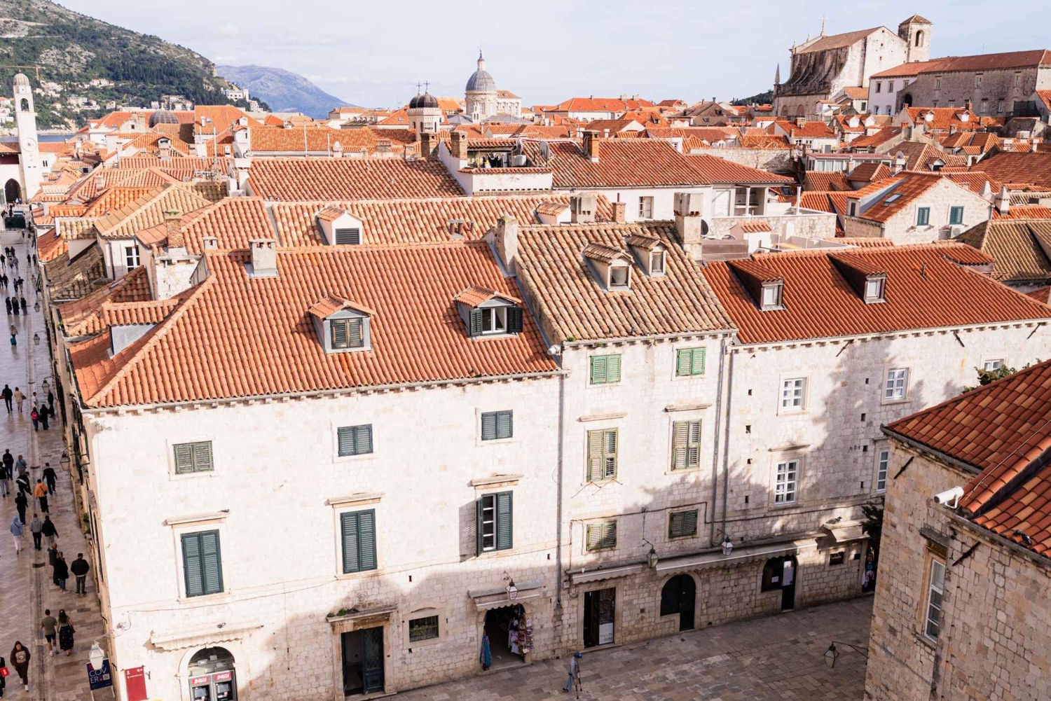 Gamla stan i Dubrovnik: Kvällstur med historia, vin och matbitar