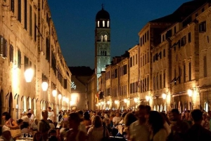 Gamla stan i Dubrovnik: Kvällstur med historia, vin och matbitar