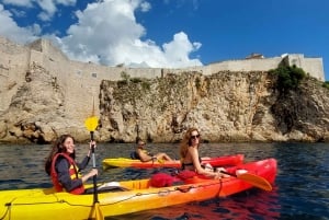 Dubrovnik: Old Town Walls and Betina Cave Beach Kayak Tour