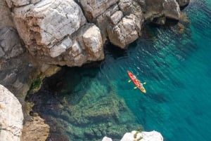 Dubrovnik: tour in kayak al tramonto delle mura della città vecchia e dell'isola di Lokrum