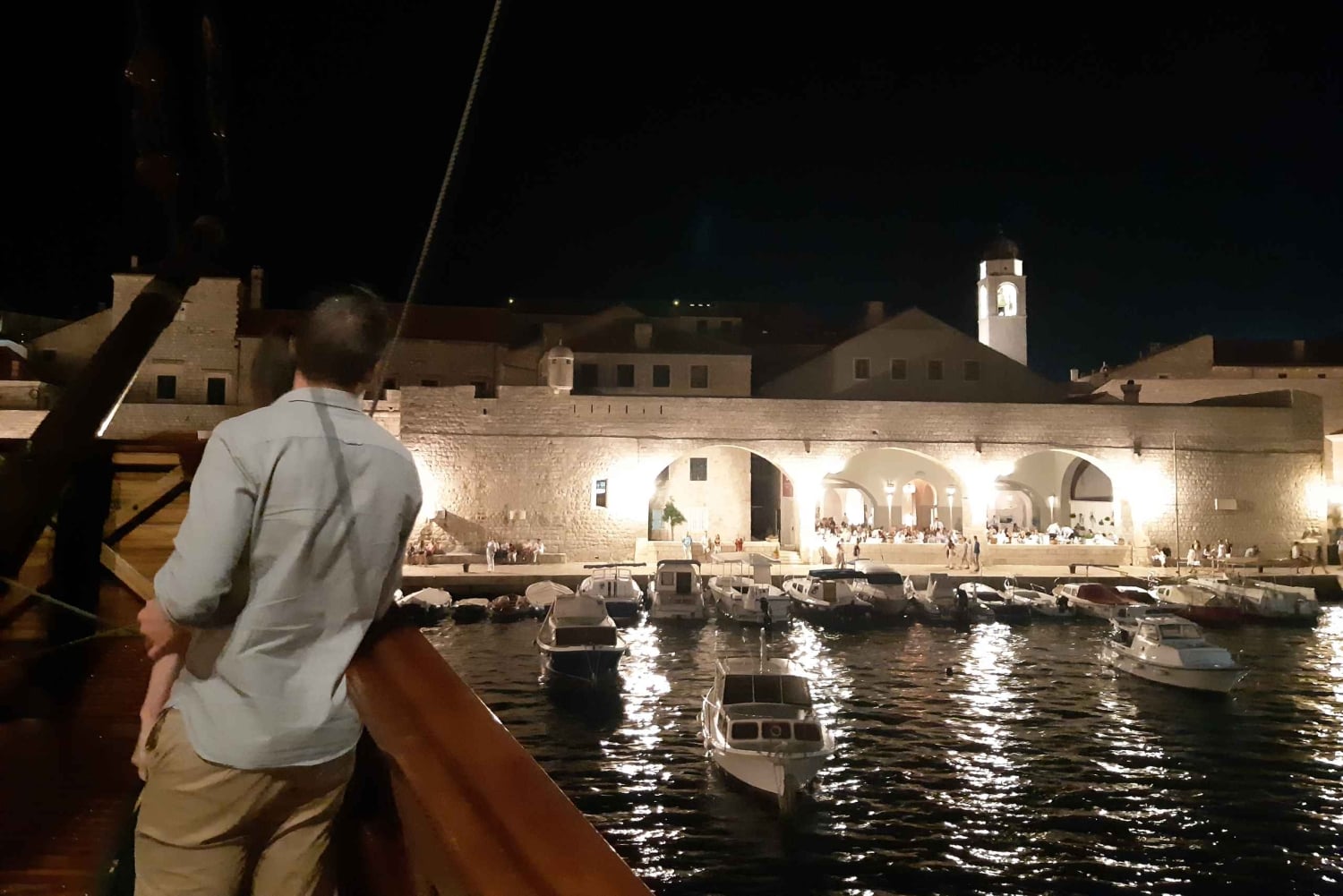 Croisière nocturne panoramique à Dubrovnik avec le Karaka