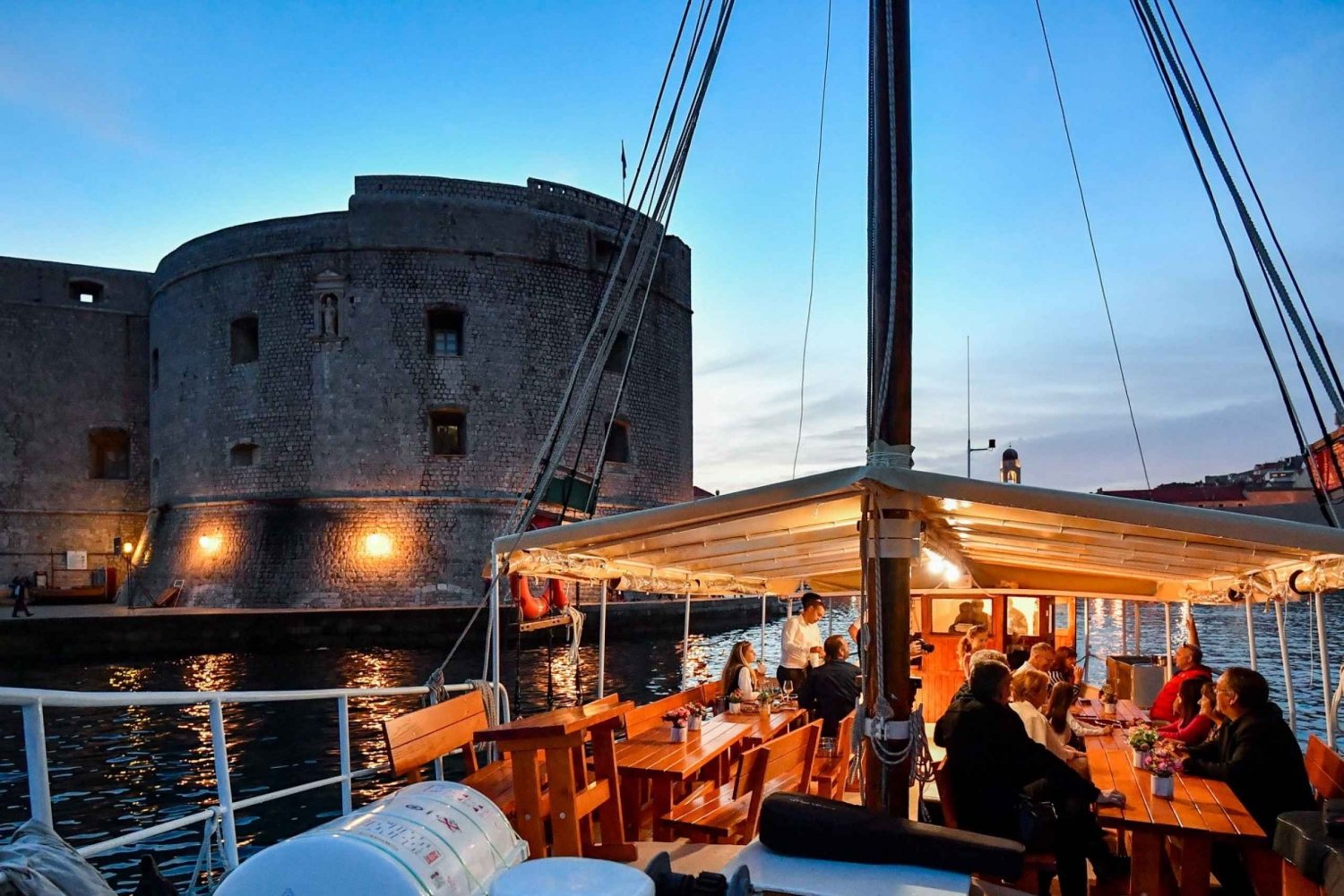 Dubrovnik: Panoramisk solnedgang Cocktail Cruise rundt om den gamle bydel