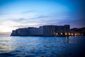 Dubrovnik: crociera panoramica con cocktail al tramonto intorno alla città vecchia