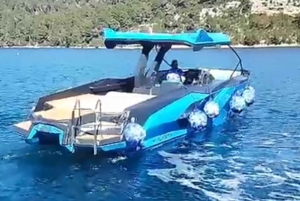 ドゥブロヴニク：スキッパー付きプライベートボートツアー