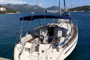 Dubrovnik - Privéboottocht van een hele dag naar de Elafiti-eilanden en de Blauwe Grot