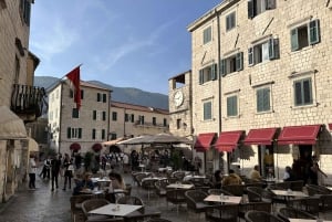 Dubrovnik: Private Tour to Montenegro, Kotor, and Perast