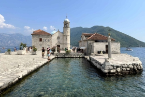 Dubrovnik: Private Tour to Montenegro, Kotor, and Perast