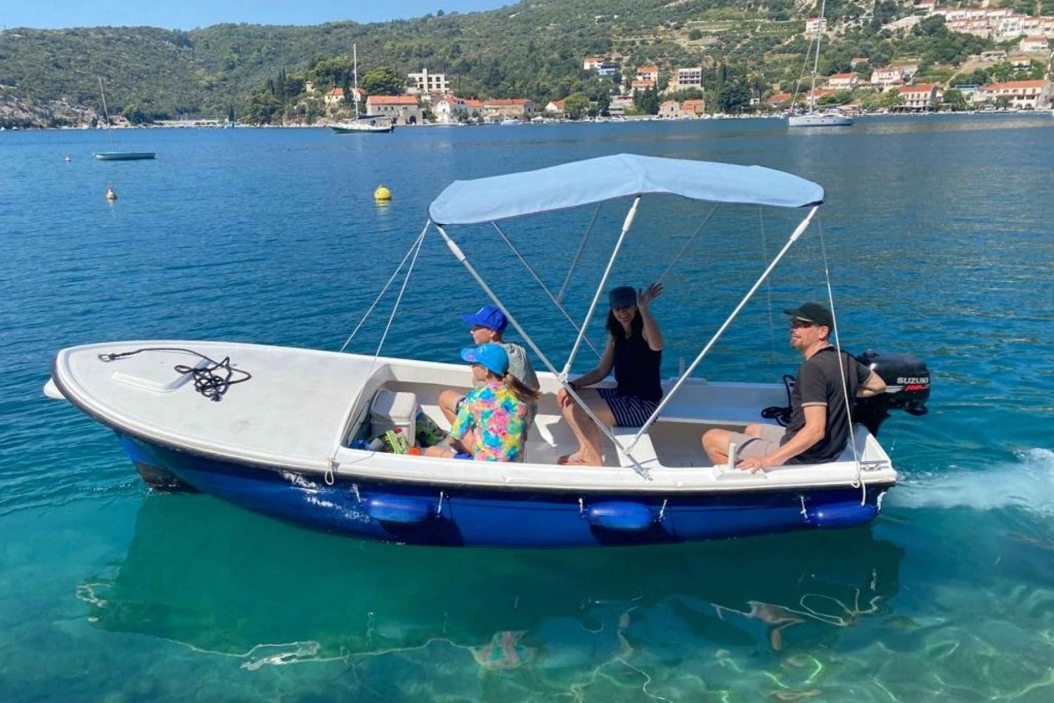 Dubrovnik: Lei en morsom og brukervennlig båt uten båtførerbevis