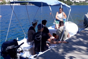 Dubrovnik: Vuokraa hauska ja helppokäyttöinen vene ilman lisenssiä.