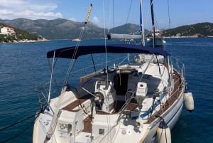 Dubrovnik-Elafity&Blue cave Half day private sail boat tour