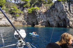 Dubrovnik-Elafity&Blue cave Half day private sail boat tour