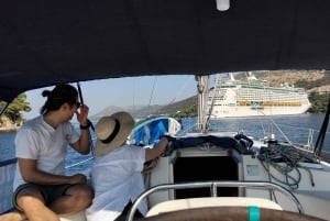 Dubrovnik-Elafity&Blue cave Half day private sail boat tour