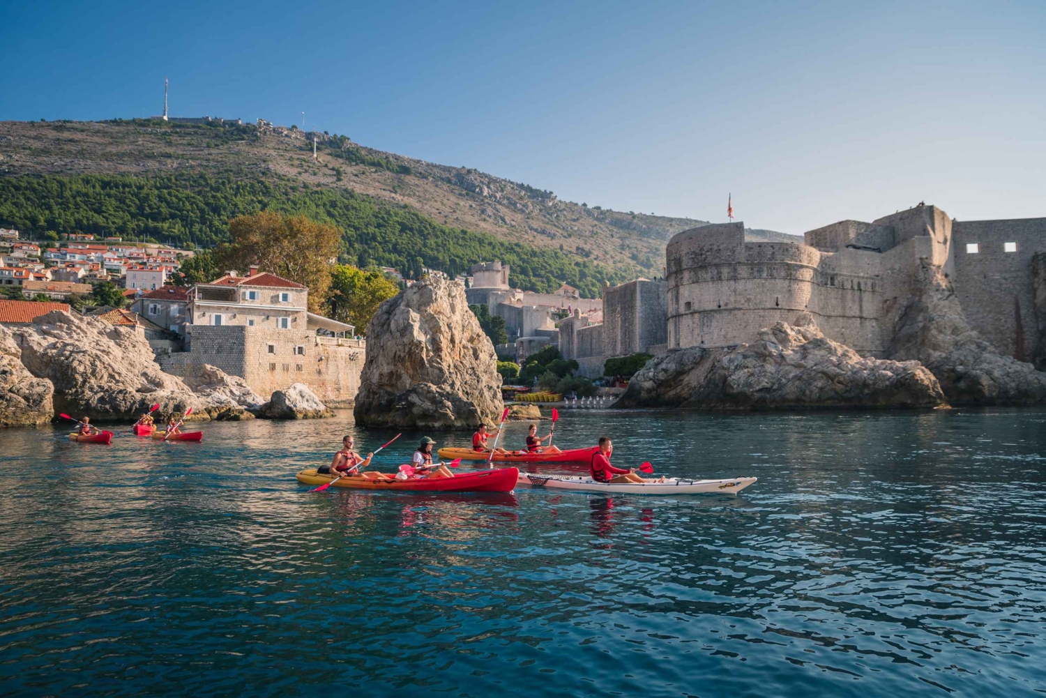 Dubrovnik: Excursiones guiadas de kayak de mar y snorkel de un día o al atardecer