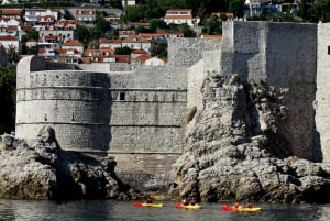 Dubrovnik: Kajakkpadling ved solnedgang med fruktsnacks og vin