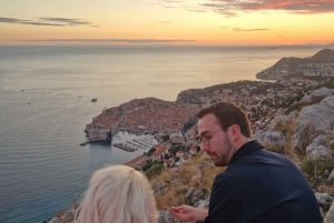 Dubrovnik: Panorama Pointin viininmaistelu auringonlaskun aikaan