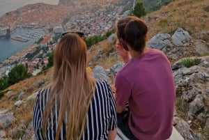 Dubrovnik: Panorama Pointin viininmaistelu auringonlaskun aikaan