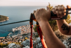 Dubrovnik : Expérience de tyrolienne au coucher du soleil suivie d'un vin