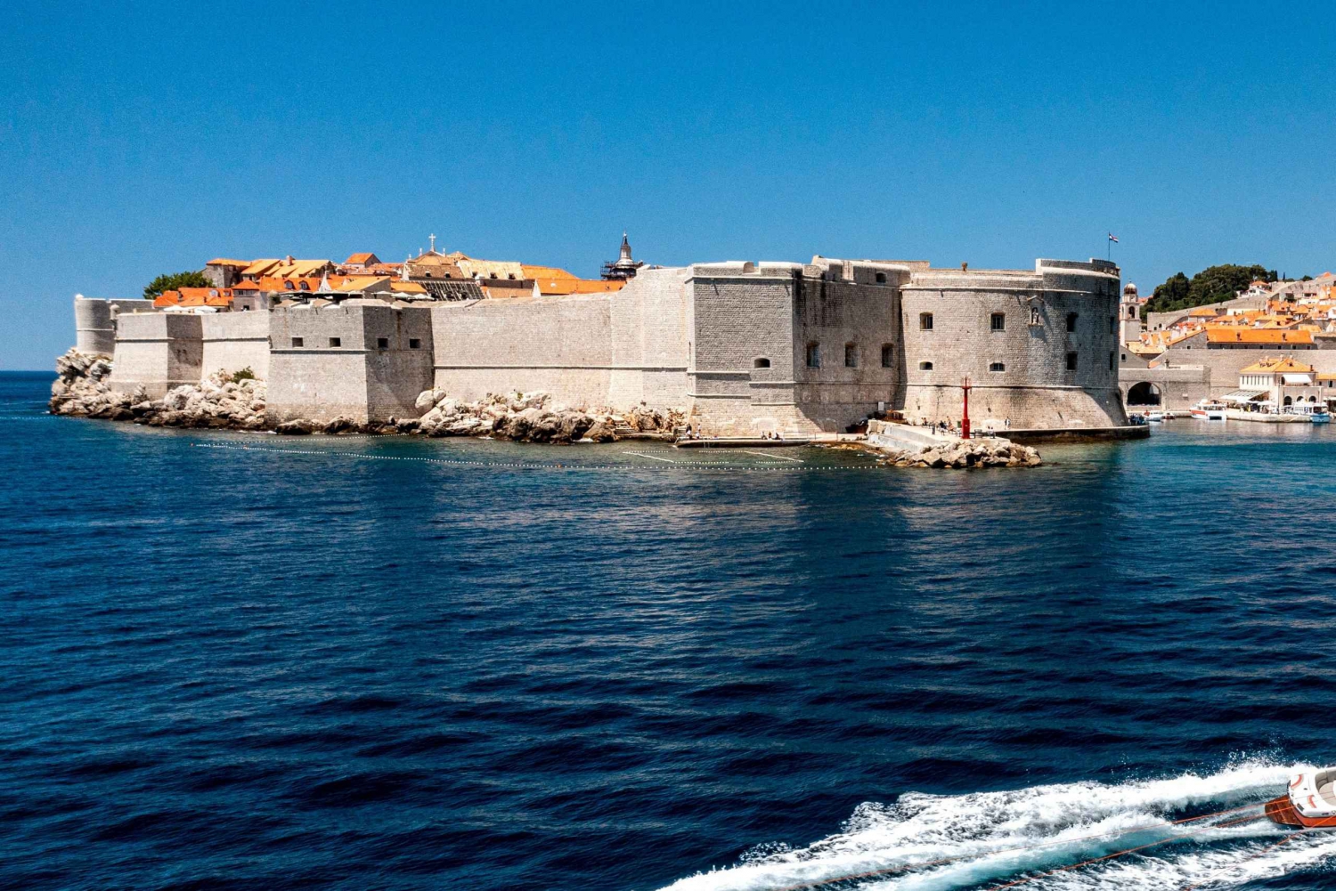 Dubrovnik: T-banetur rundt bymurene
