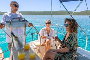 Elegant Day-Sailing Tour-Lunch&Drinks included