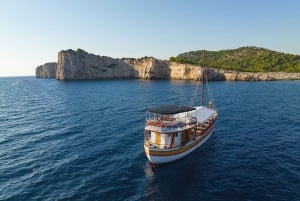 Desde Biograd: Kornati y Telašćica Tour en barco de día completo