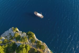 Von Biograd aus: Ganztagestour mit dem Boot zu den Kornaten und Telašćica