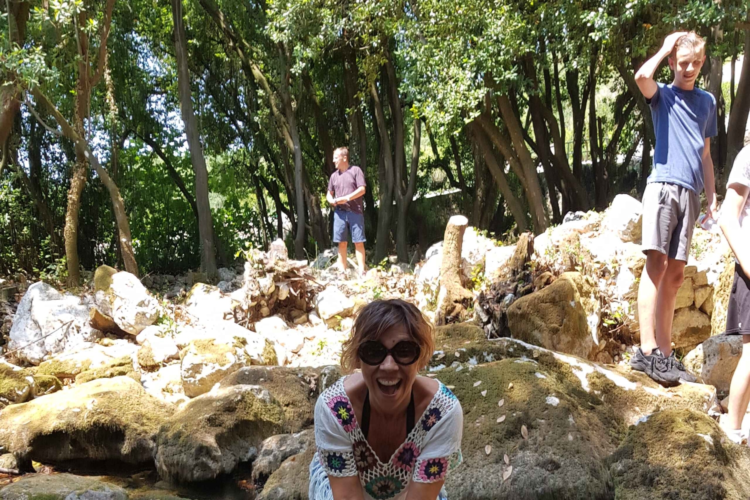 ツァヴタット発：コナヴレ渓谷オフロード ジープ サファリ（ランチ付き）