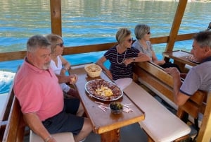 Da Dubrovnik: tour in barca del Montenegro e Cattaro con brunch