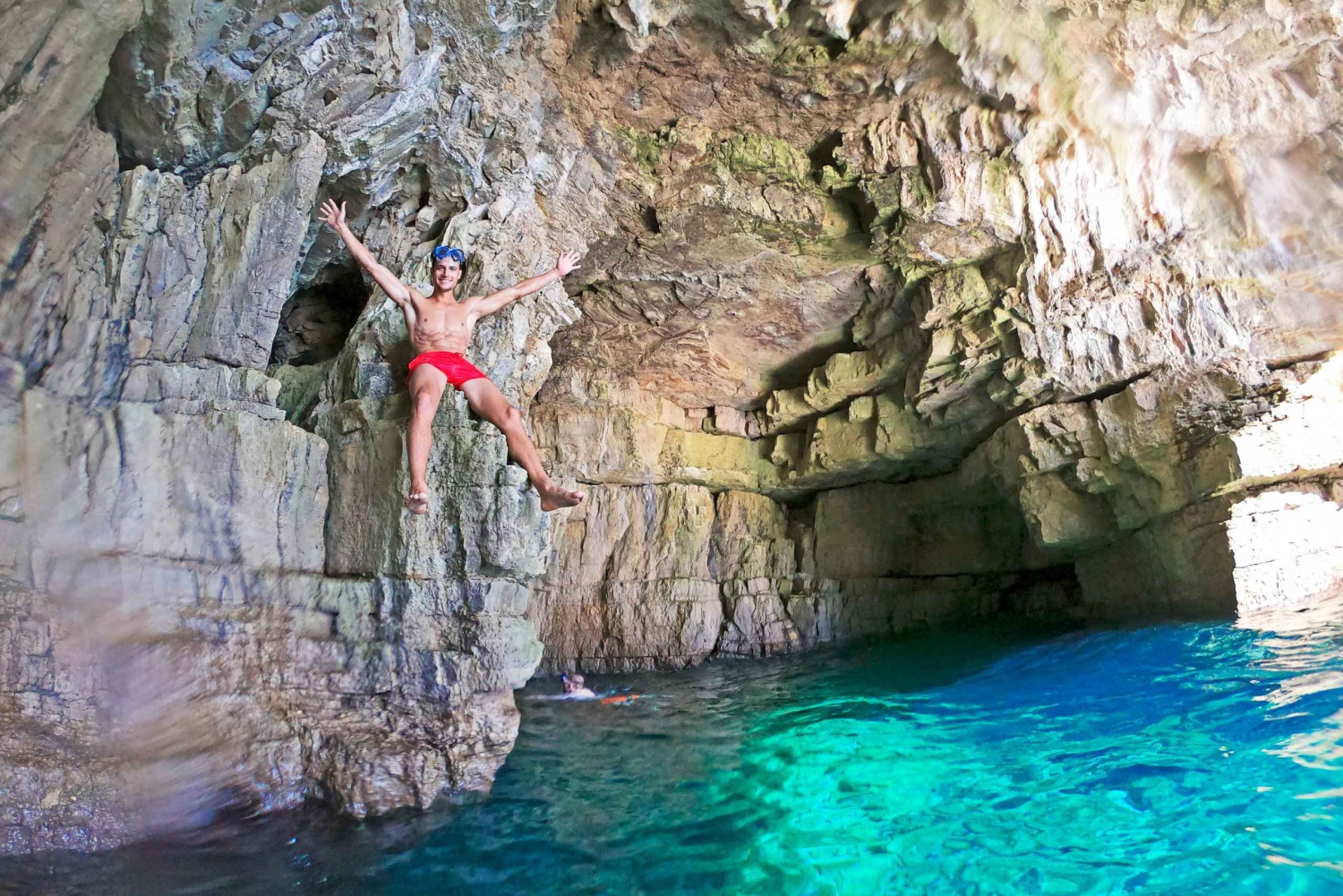 Da Fazana: Grotta Azzurra Privata Snorkeling e Lagune Np Brijuni