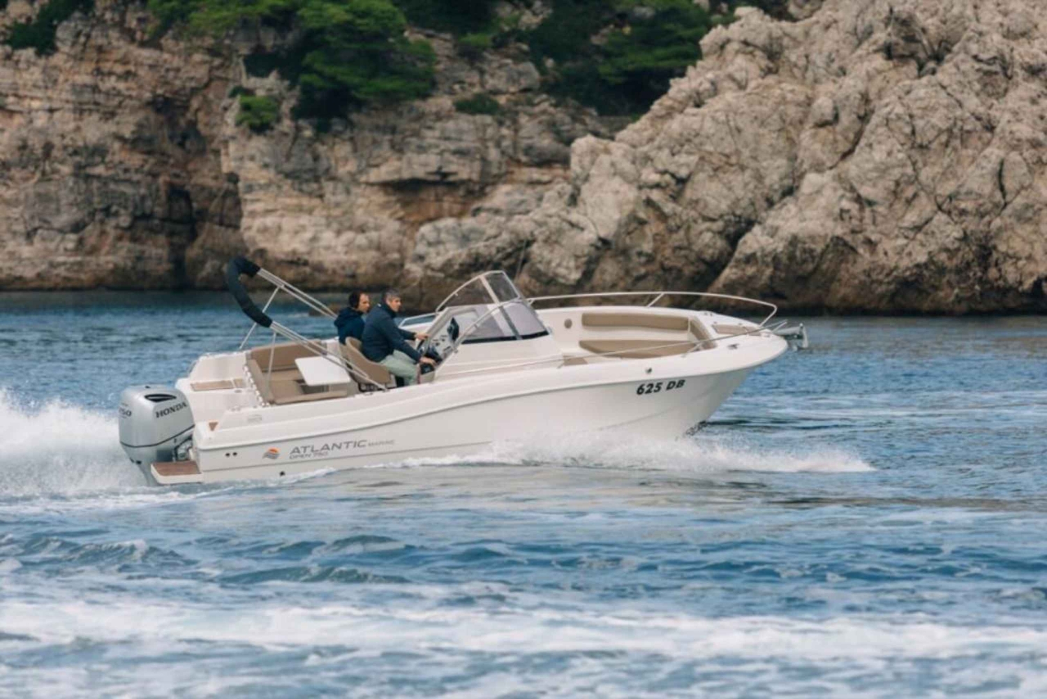 ファザーナから海の洞窟、隠された島、崖など...。