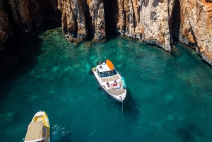 From Hvar: Blue Cave and Island-Hopping Yacht Tour
