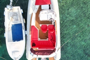 Au départ de Hvar : Visite privée des îles Pakleni, de la grotte bleue et de Vis....