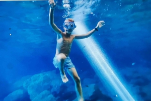 Au départ de Hvar : Visite privée des îles Pakleni, de la grotte bleue et de Vis....